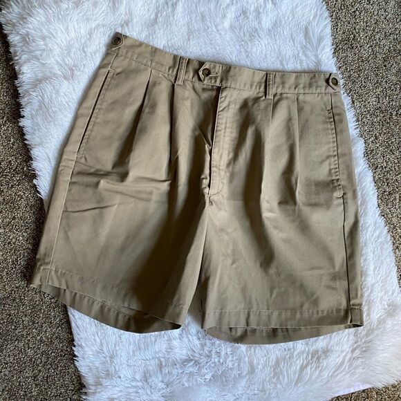 Dockers Khaki Shorts Mens Size 34 - Picture 1 of 8